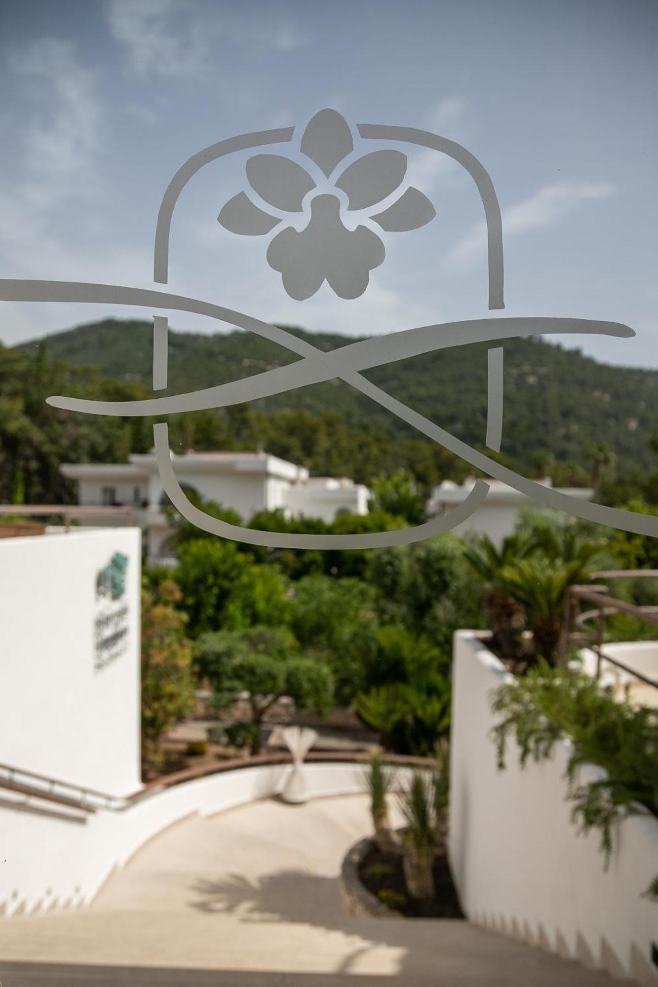 Ah Premium Baia Dei Faraglioni Hotel Mattinata Bagian luar foto