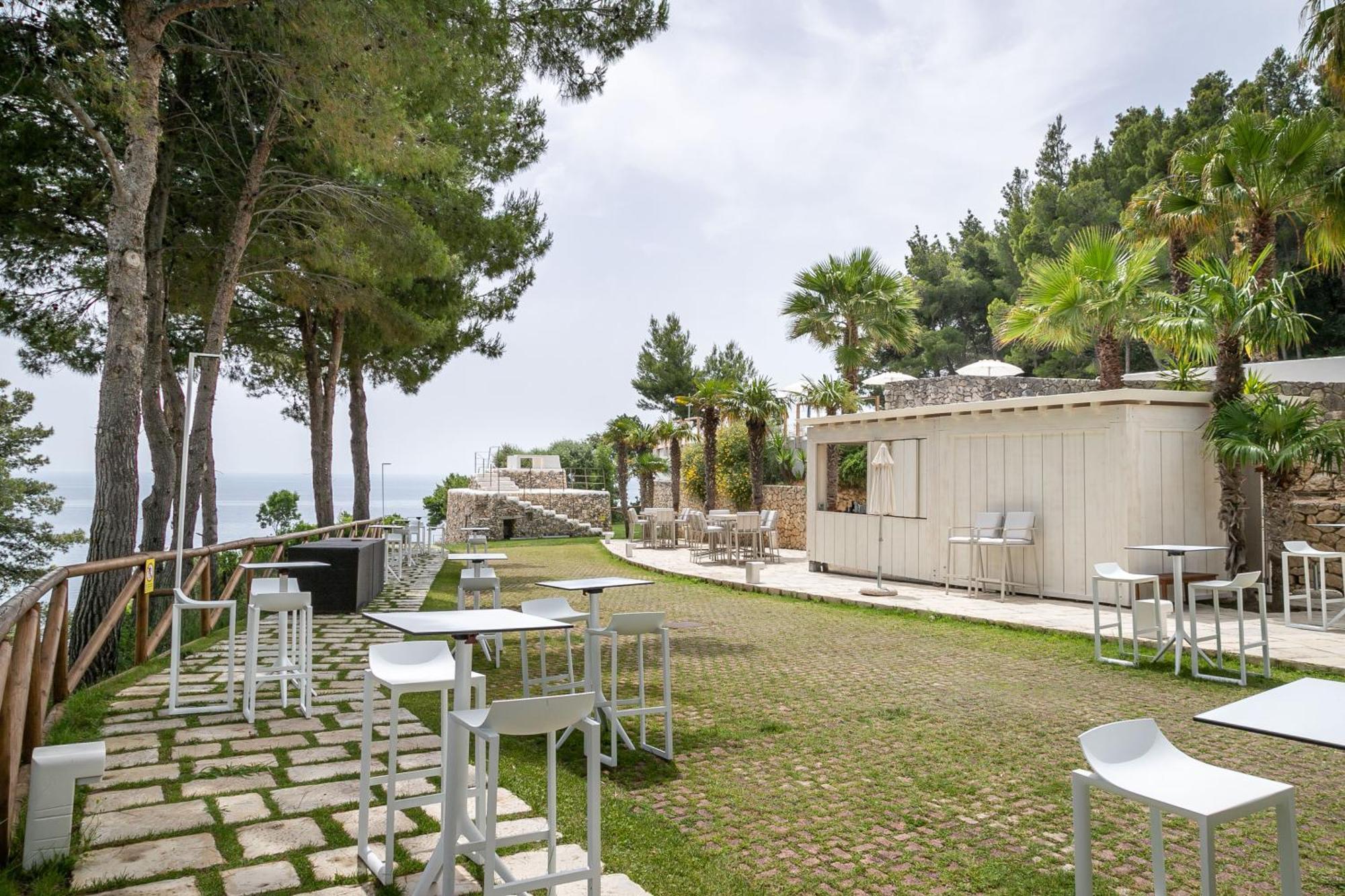 Ah Premium Baia Dei Faraglioni Hotel Mattinata Bagian luar foto