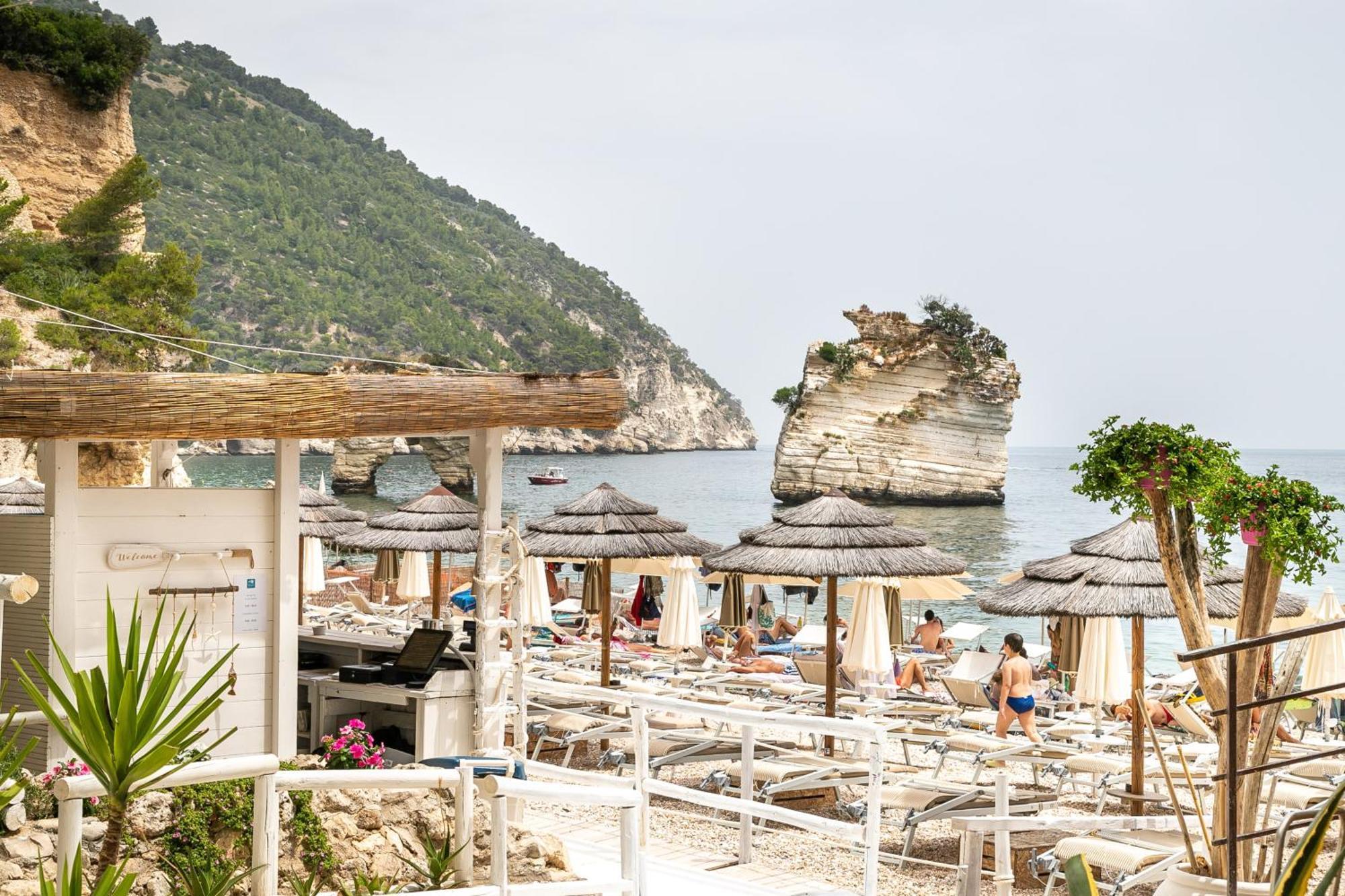 Ah Premium Baia Dei Faraglioni Hotel Mattinata Bagian luar foto