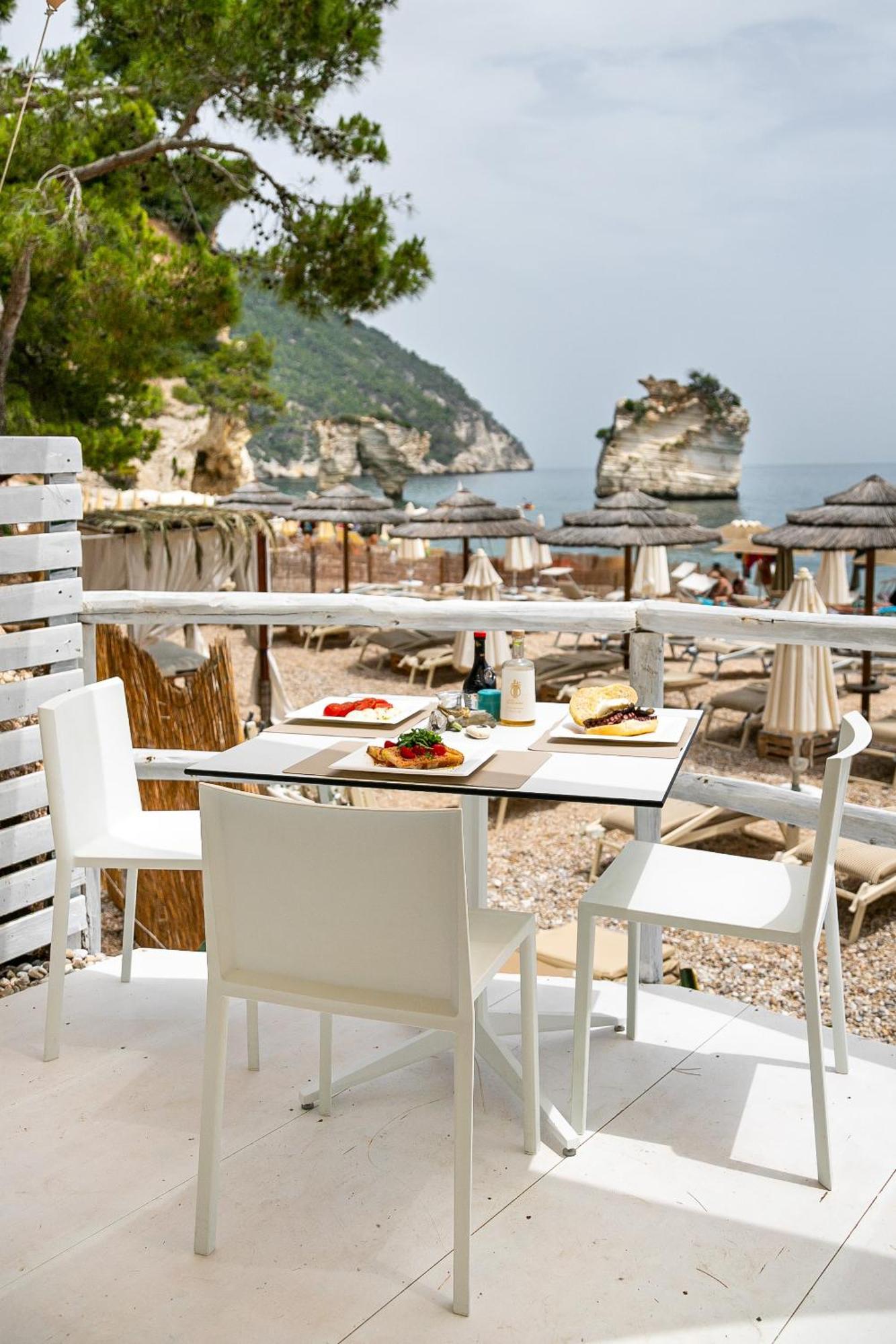 Ah Premium Baia Dei Faraglioni Hotel Mattinata Bagian luar foto
