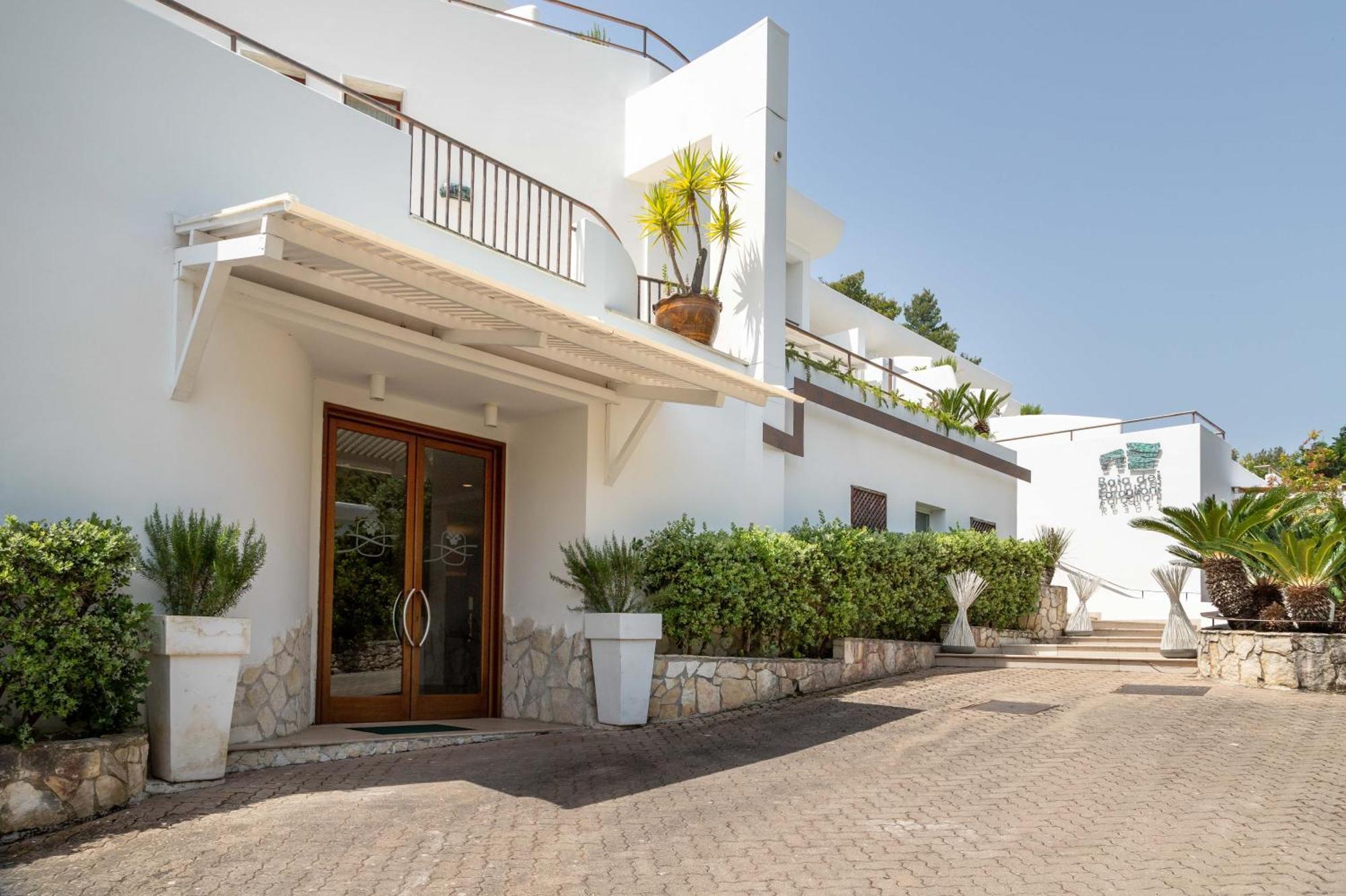 Ah Premium Baia Dei Faraglioni Hotel Mattinata Bagian luar foto