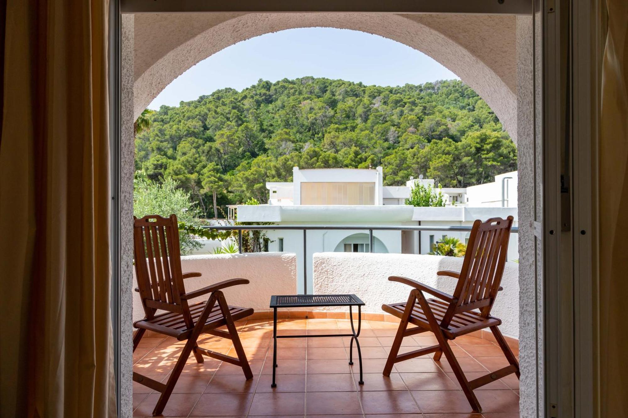 Ah Premium Baia Dei Faraglioni Hotel Mattinata Bagian luar foto